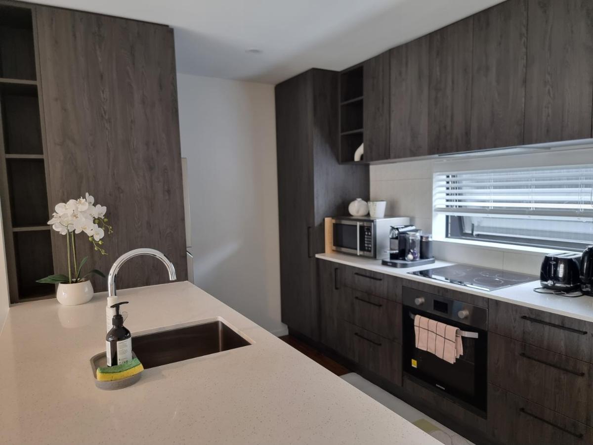 Villa Addington Townhouse With Carpark 8Mins Walk To Hagley Park South Christchurch Esterno foto