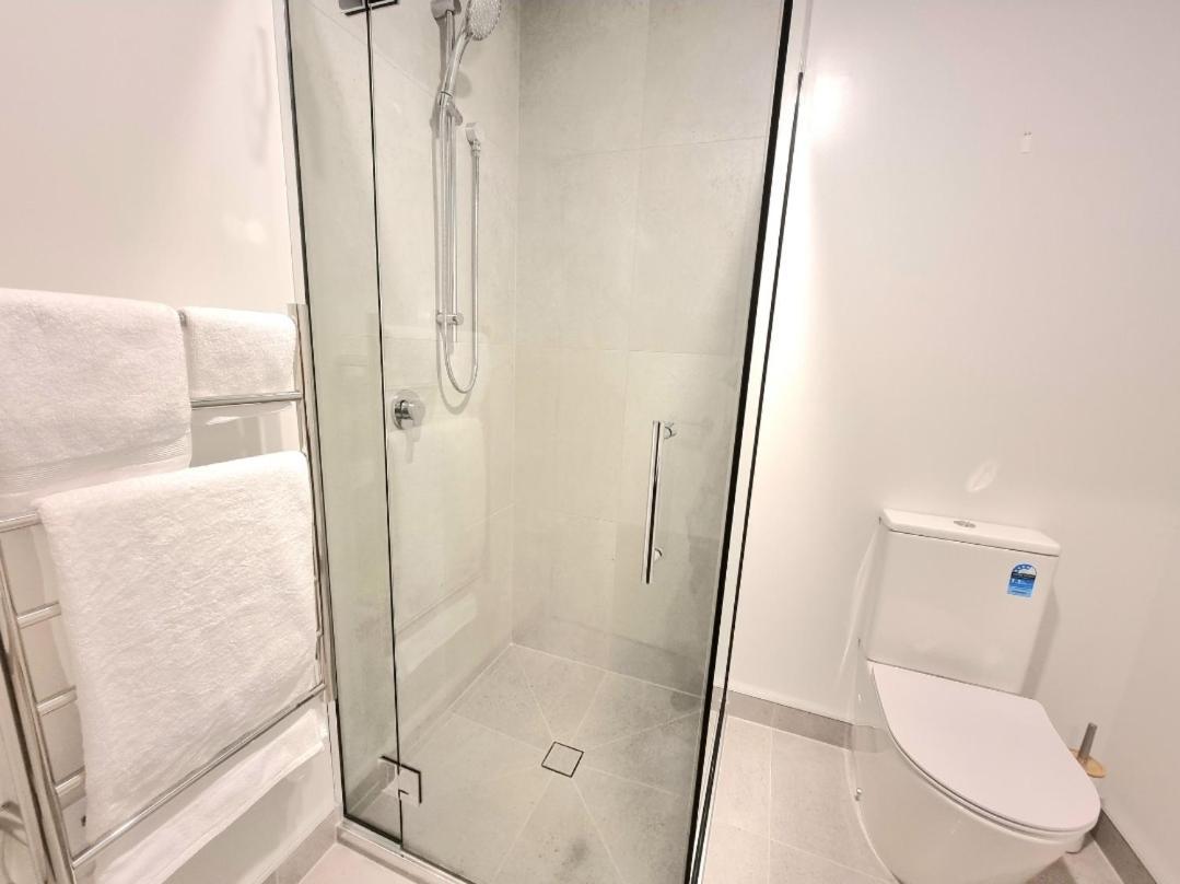 Villa Addington Townhouse With Carpark 8Mins Walk To Hagley Park South Christchurch Esterno foto